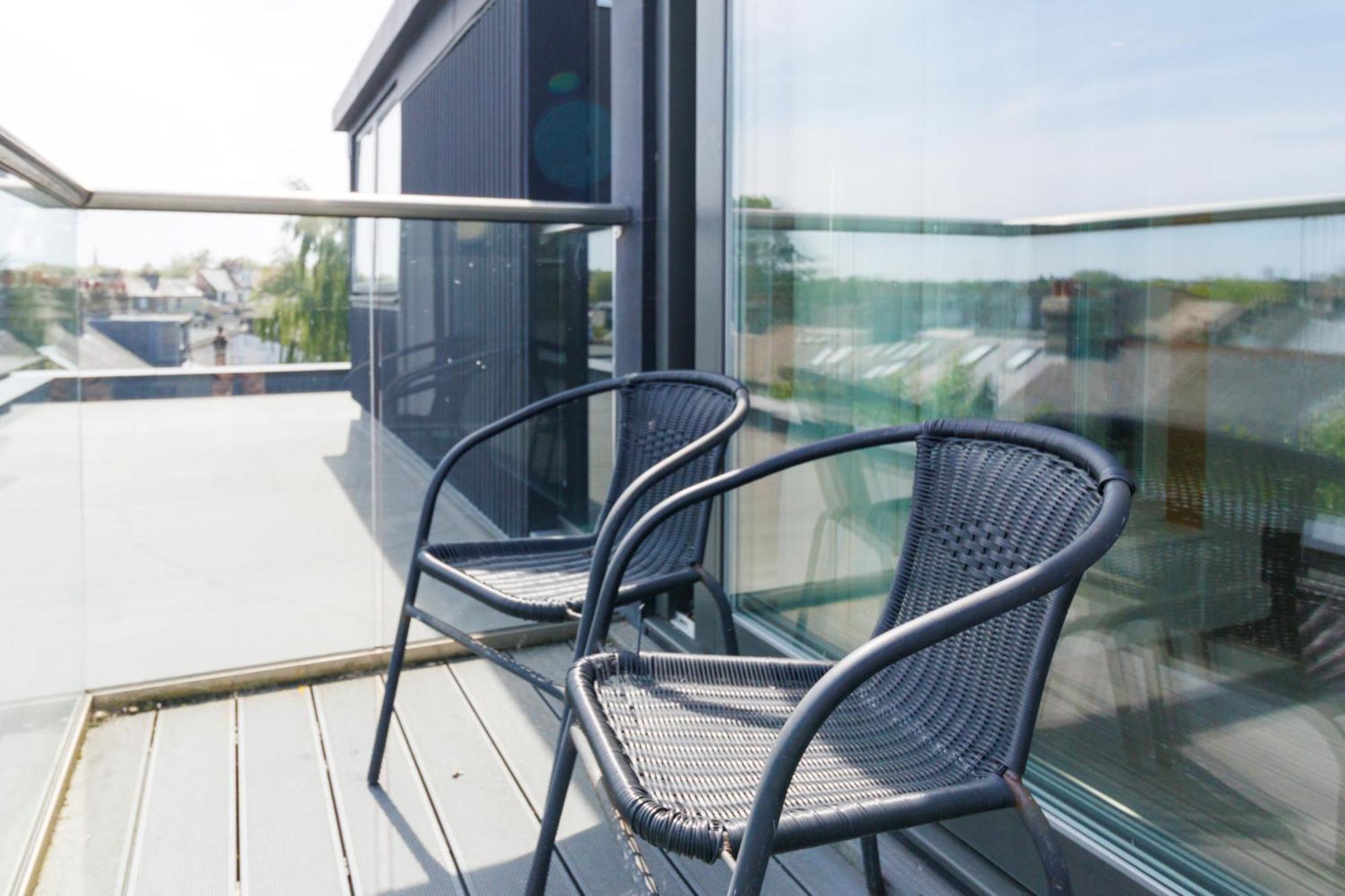 City Centre, Sleeps 7, Stunning Views & Parking, Interconnected Rooms Long Stay Work Contractor Leisure, Diamond Penthouse CBG Dış mekan fotoğraf