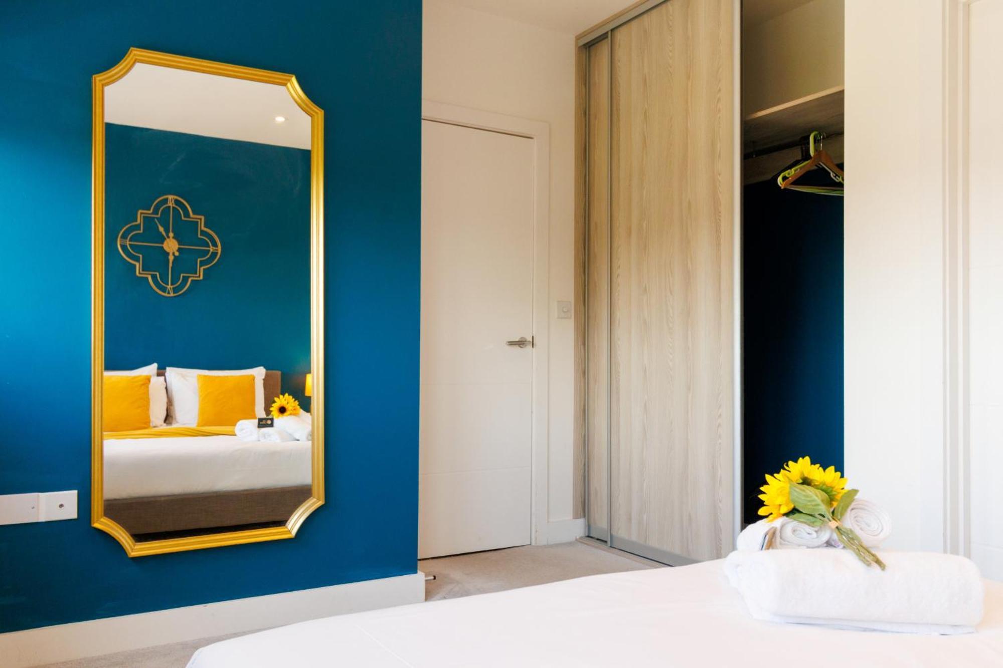 City Centre, Sleeps 7, Stunning Views & Parking, Interconnected Rooms Long Stay Work Contractor Leisure, Diamond Penthouse CBG Dış mekan fotoğraf