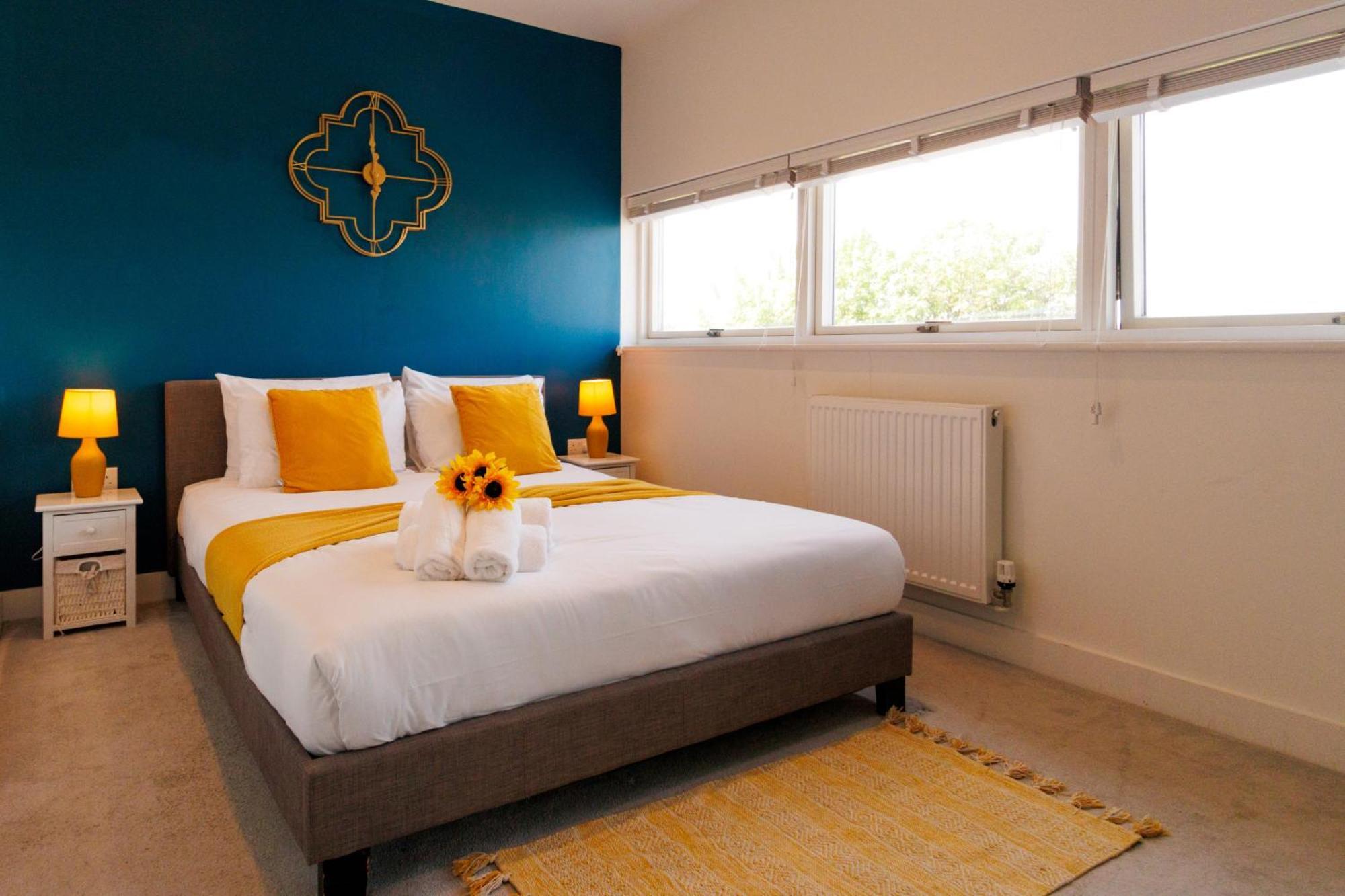 City Centre, Sleeps 7, Stunning Views & Parking, Interconnected Rooms Long Stay Work Contractor Leisure, Diamond Penthouse CBG Dış mekan fotoğraf