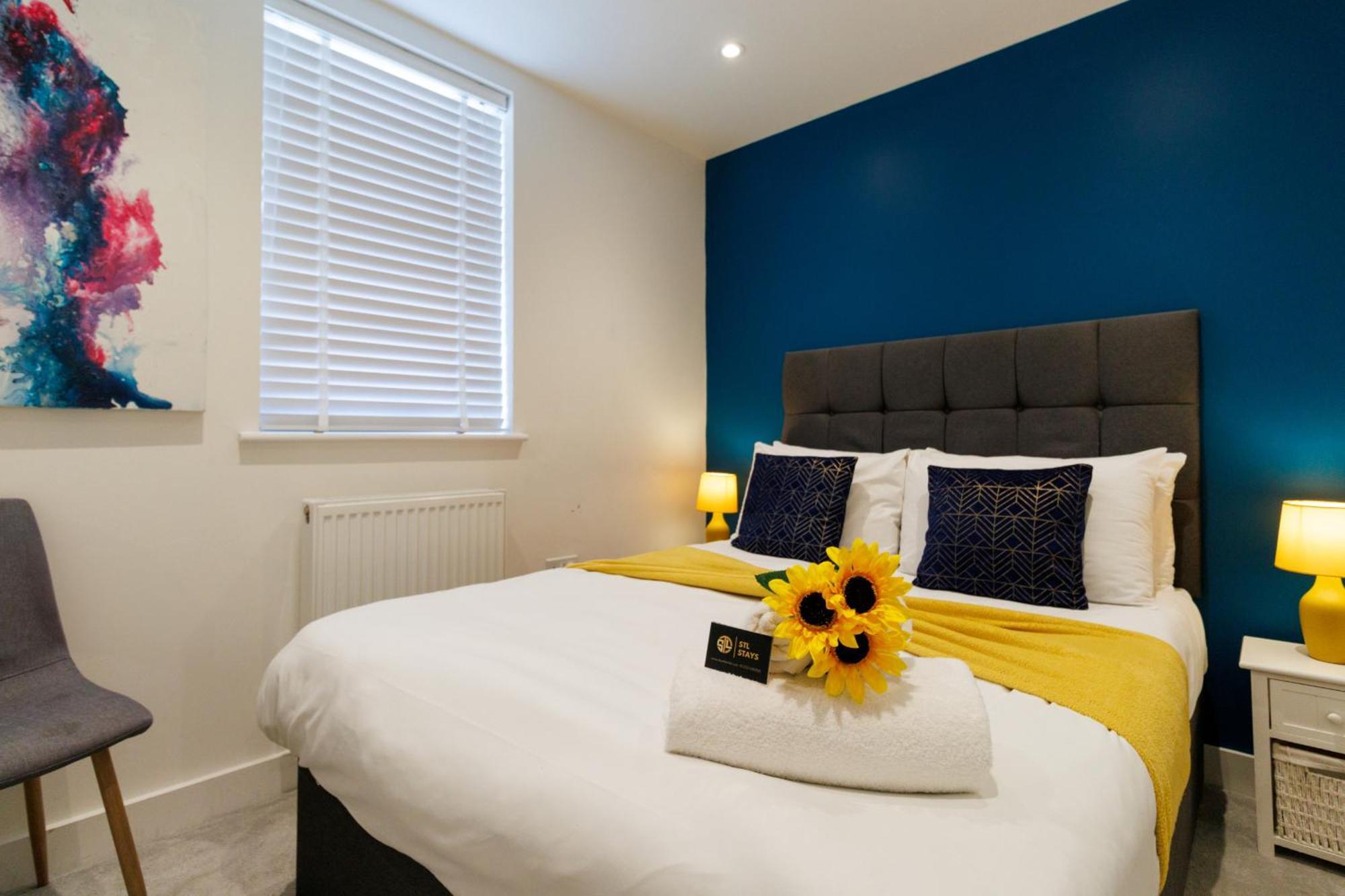 City Centre, Sleeps 7, Stunning Views & Parking, Interconnected Rooms Long Stay Work Contractor Leisure, Diamond Penthouse CBG Dış mekan fotoğraf