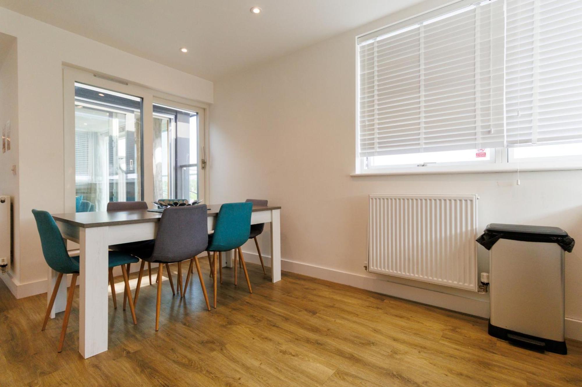 City Centre, Sleeps 7, Stunning Views & Parking, Interconnected Rooms Long Stay Work Contractor Leisure, Diamond Penthouse CBG Dış mekan fotoğraf
