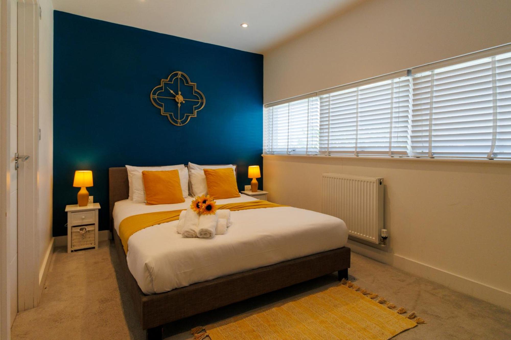 City Centre, Sleeps 7, Stunning Views & Parking, Interconnected Rooms Long Stay Work Contractor Leisure, Diamond Penthouse CBG Dış mekan fotoğraf